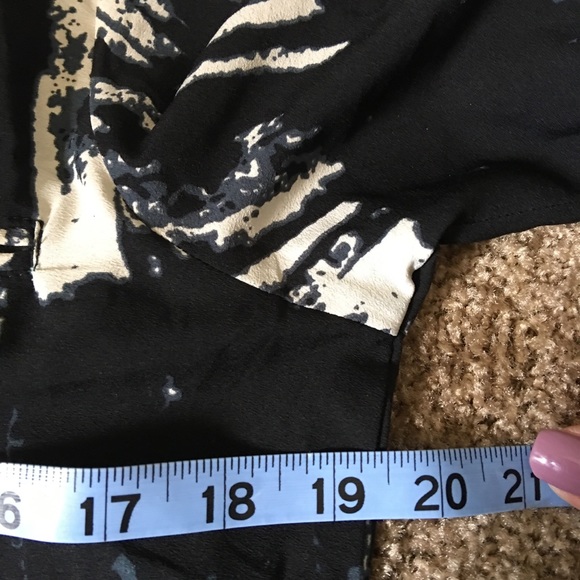 Tokyo Talkies Women’s One Piece Romper Shorts - Picture 3 of 6